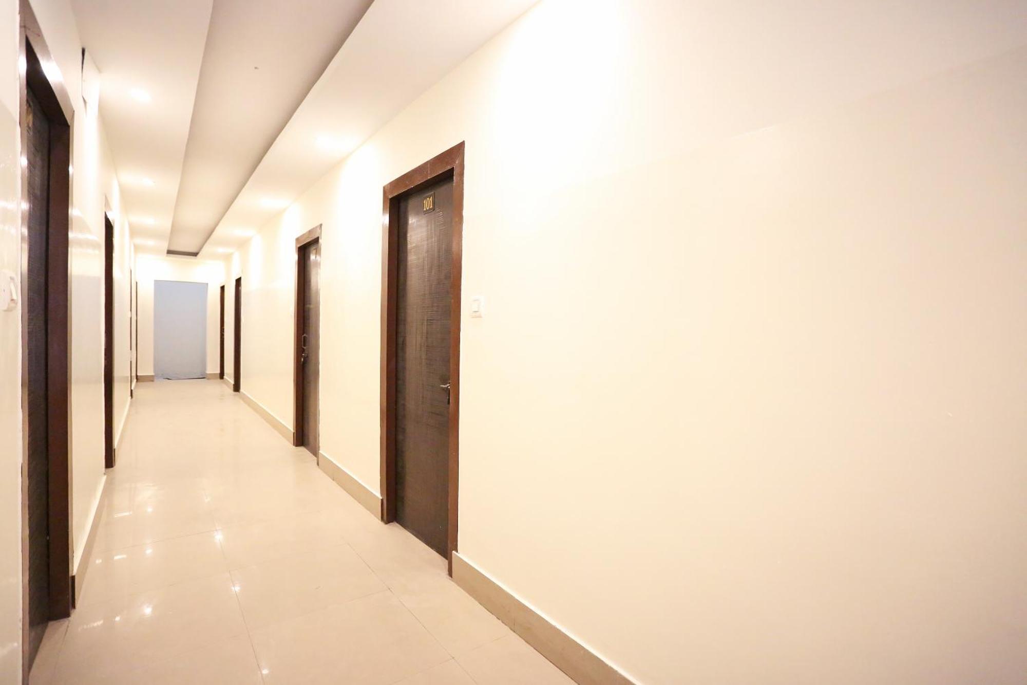 Hotel O Shiva Palace Haridwār Exterior foto
